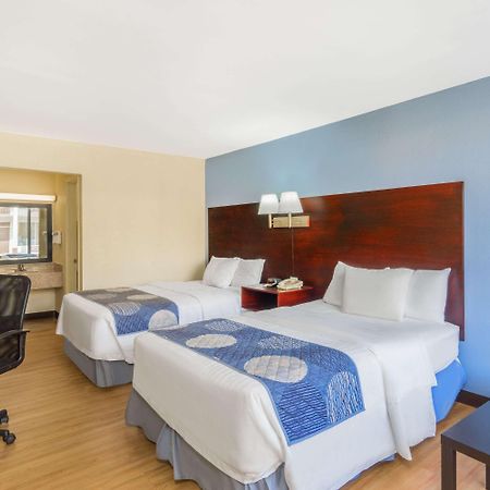 Days Inn By Wyndham Statesville Dış mekan fotoğraf