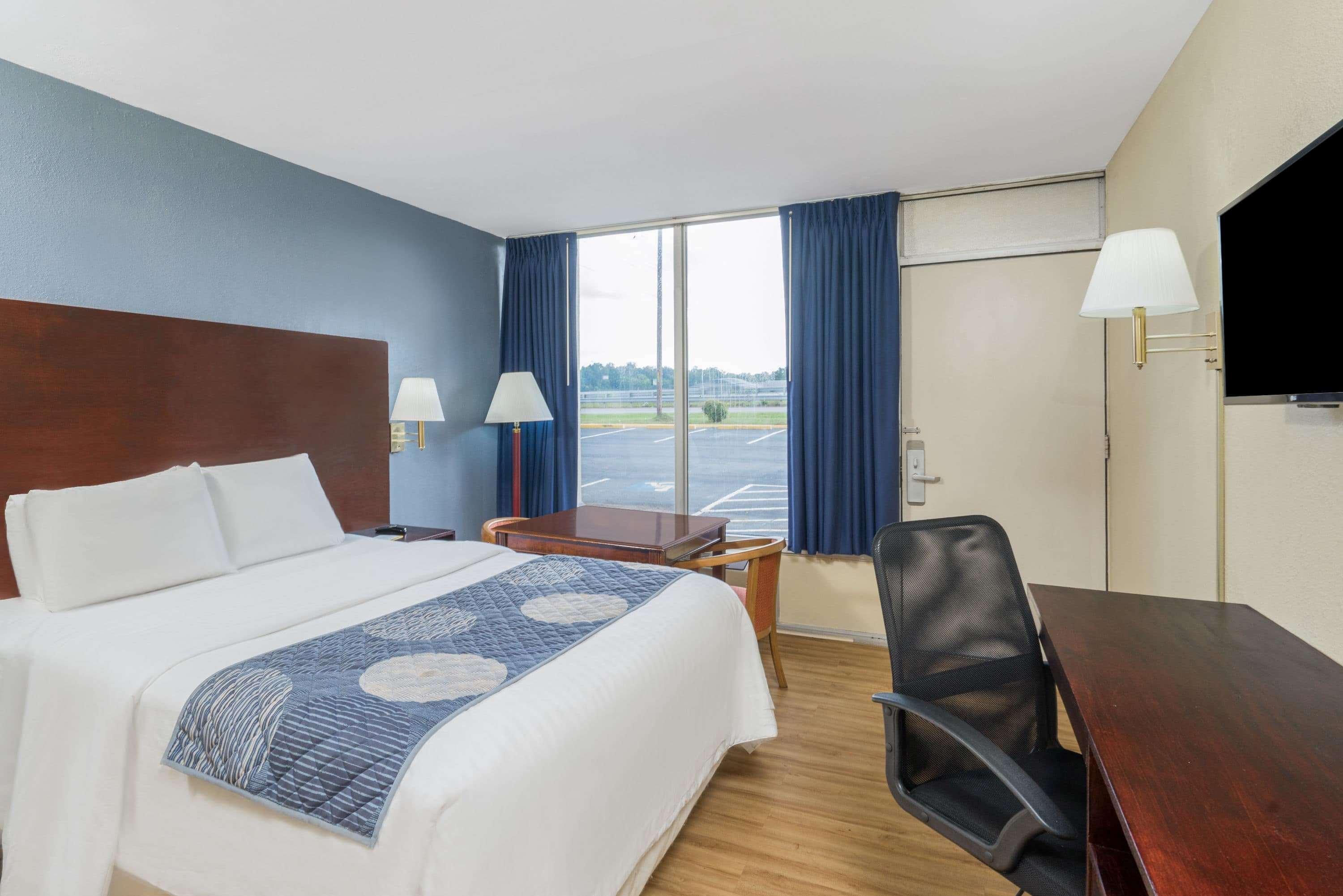 Days Inn By Wyndham Statesville Dış mekan fotoğraf