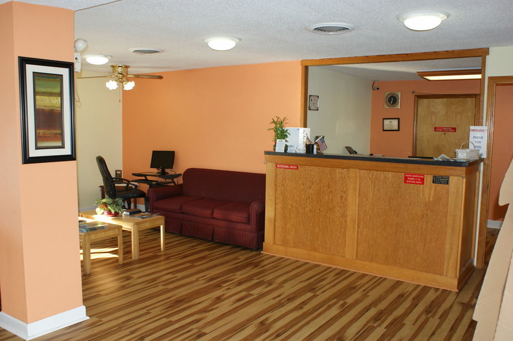 Days Inn By Wyndham Statesville Dış mekan fotoğraf
