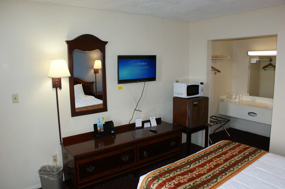 Days Inn By Wyndham Statesville Dış mekan fotoğraf