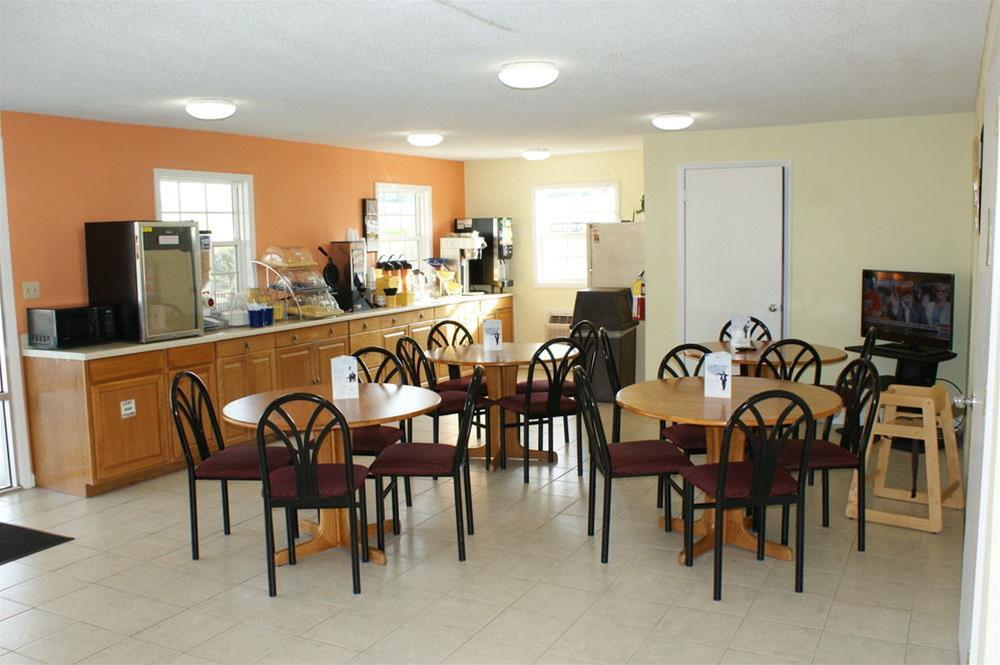 Days Inn By Wyndham Statesville Dış mekan fotoğraf